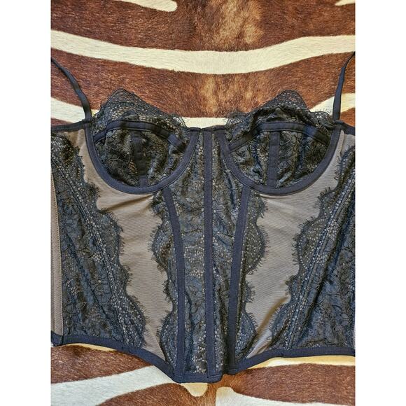 Urban Outfitters Out From Under Modern Love Lace Corset Black Nude Size M - Picture 2 of 4